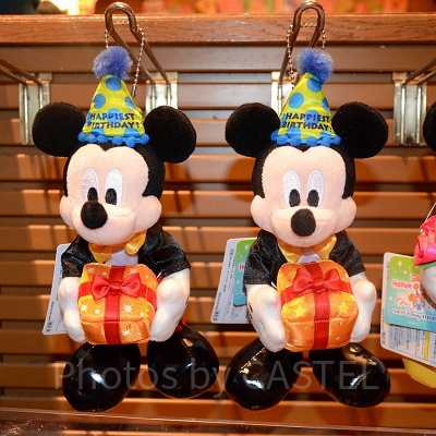 ミッキーのバースデーぬいぐるみバッジ