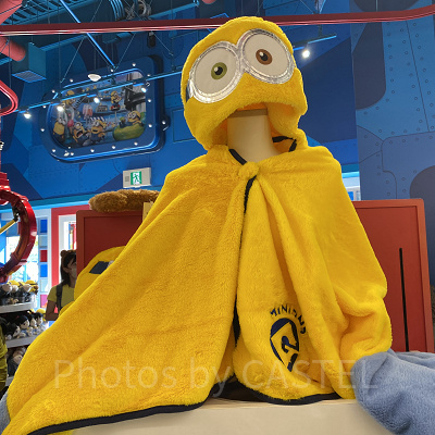 ミニオンのフード付きポンチョ