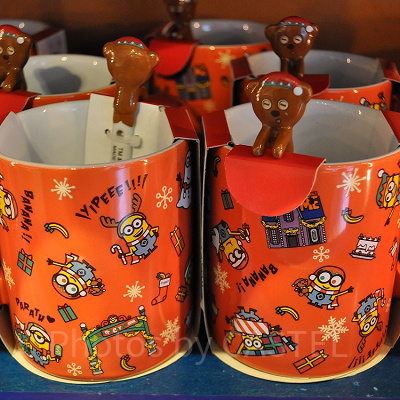 MINION MERRY CHRISTMAS総柄マグカップ