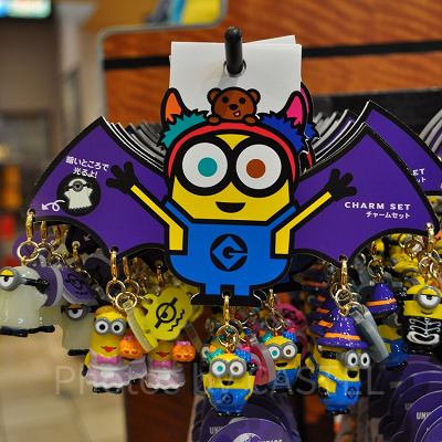 ミニオン「MINIONS MAYHEM TRICK」チャームセット 公式サイト