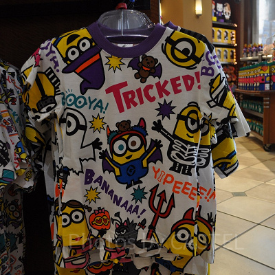 ミニオン「MINIONS MAYHEM TRICK」総柄Tシャツ