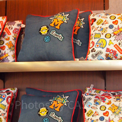 ミニオンワッペンクッション