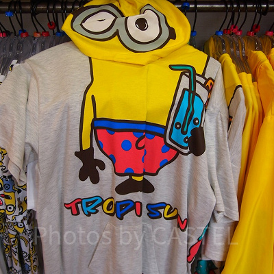 「MINIONS SUMMER」シリーズのフード付きTシャツ
