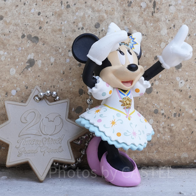 ミニー ディズニーシー20周年グランドフィナーレのガチャガチャ