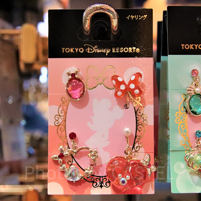 ミニーマウスのイヤリングセット