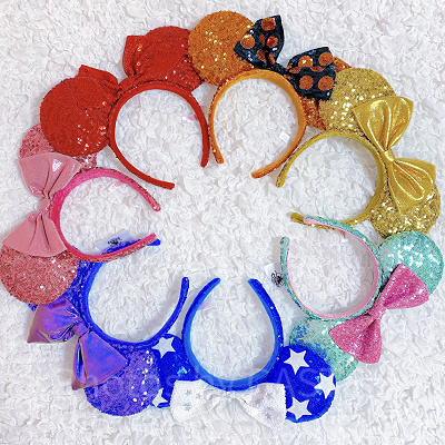 ミニーマウスカチューシャコーデ