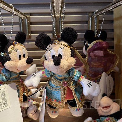 ミニーぬいぐるみバッジ ディズニーシー21周年グッズ