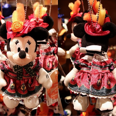 ミニーのぬいぐるみバッジ①