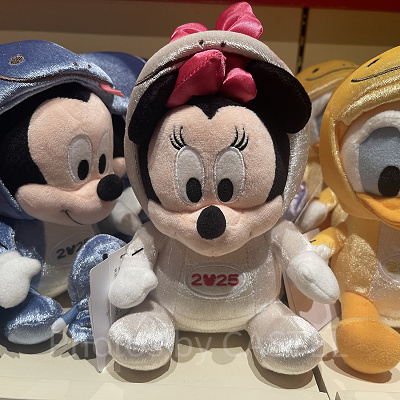 ミニーぬいぐるみ(ディズニーお正月グッズ2025)