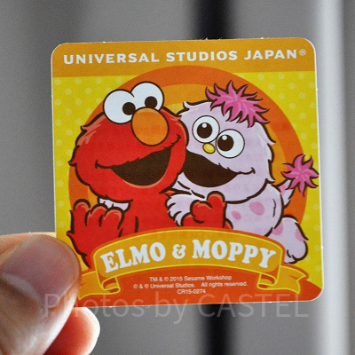 ワンダーランドでもらったモッピーとエルモのシール