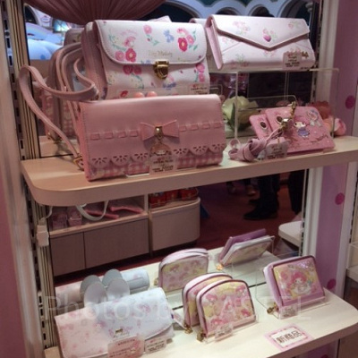 マイメロディショップのお財布コーナー