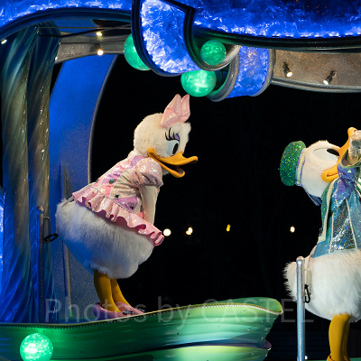 ナイトフォール・グロウ（ナイトパレード）