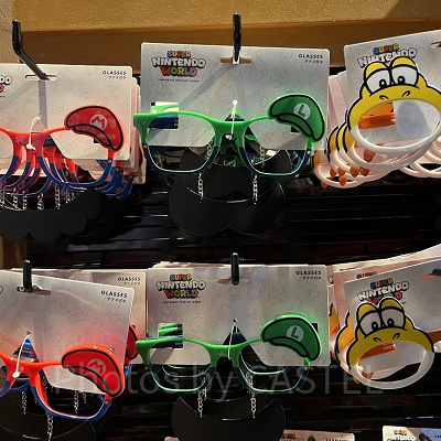  ヒゲがついているニンテンドーの伊達メガネ