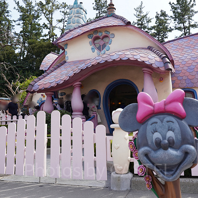 ピンクが特徴のおうちは、もちろんミニーの家♡