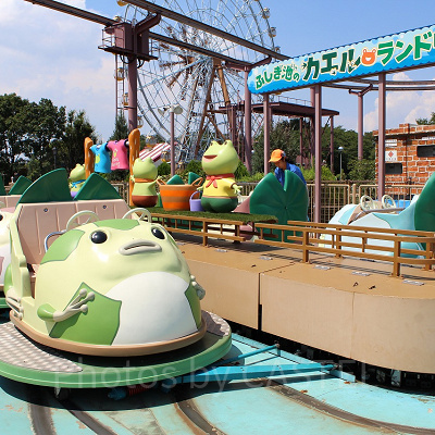 3歳からOK、乗り物がクルンとまわるふしぎ池のカエルランドリー