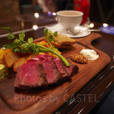 雨の日はレストランが混雑しやすいので、利用時間を工夫するか予約がおすすめ
