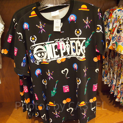 ワンピースモチーフ総柄Tシャツ（黒）