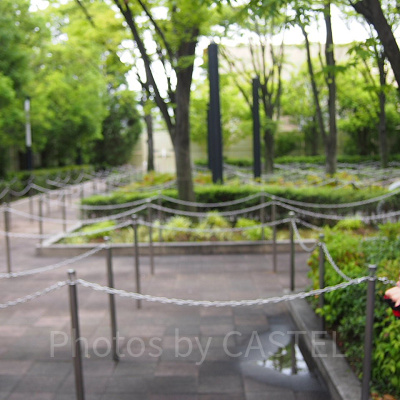 外の並ぶスペース