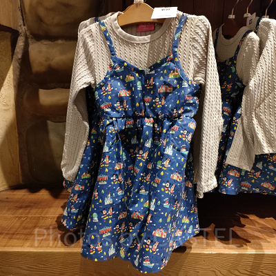 パークモチーフワンピース