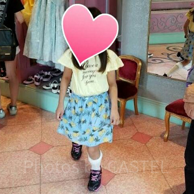 スカートの裾をつまんで「ごきげんよう」心はもうプリンセスです。