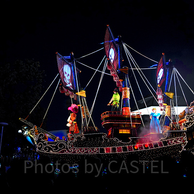 エレクトリカルパレードの海賊船