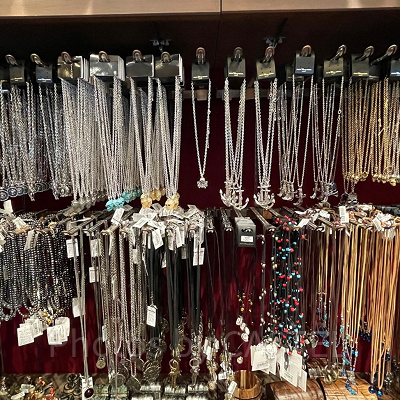 パイレーツ・オブ・カリビアングッズ：海賊風ネックレス