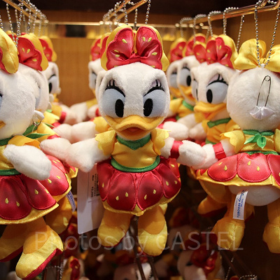 ぬいぐるみバッジ（デイジー）