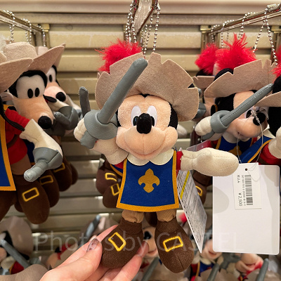 ぬいぐるみバッジ(三銃士グッズ)