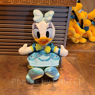 デイジーぬいぐるみ(ディズニーシー25周年グッズ)