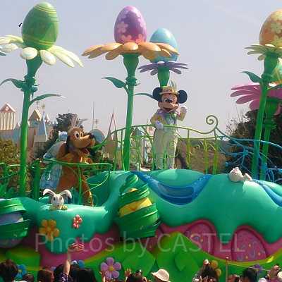 イースターパレードのプルートとミッキー