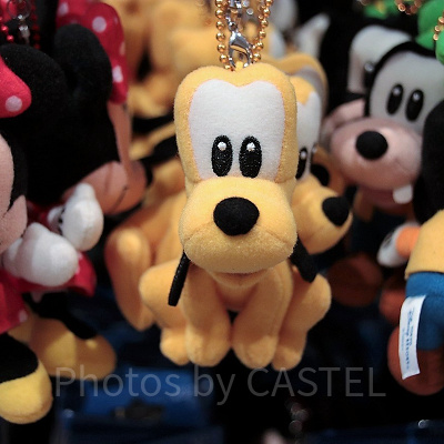 プルートのストラップキーチェーン