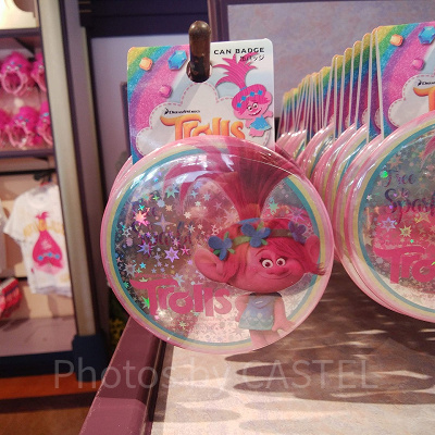 ポピーのキラキラ缶バッジ