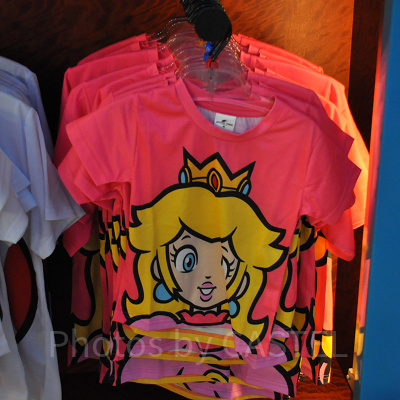ピーチ姫のTシャツ