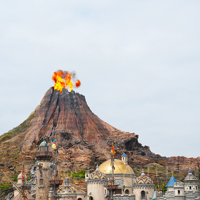 東京ディズニーシーのシンボル、プロメテウス火山