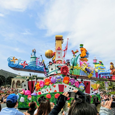 ディズニーのパークで会えるうさぎキャラ