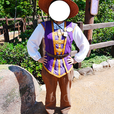 ラプンツェルのランタンフェスティバルのキャストコスチューム