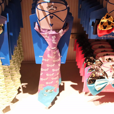 サリ― ネクタイ