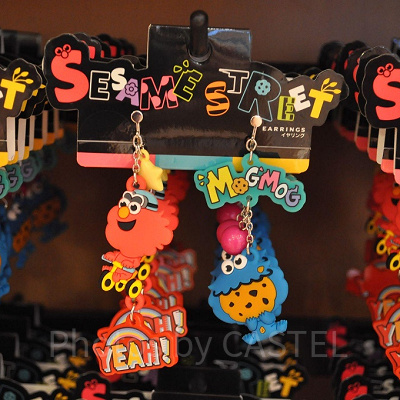 セサミストリートグッズ「POP EMOTION!」イヤリング