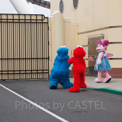 グリーティングを終えて帰っていくセサミの仲間たち