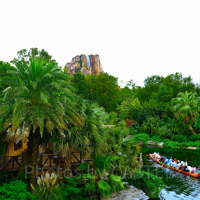 上海ディズニー:トレジャーコーブエリアから撮影したアドベンチャーアイルの風景