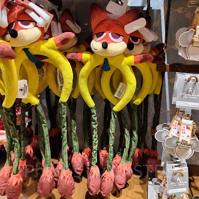上海ディズニーズートピアグッズ：ニックのガゼルコンサート衣装