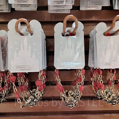 上海ディズニーカリブの海賊グッズ：海賊ネックレス