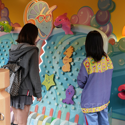 上海ディズニートイストーリーランド：パーティ・サウルス・プリンコ