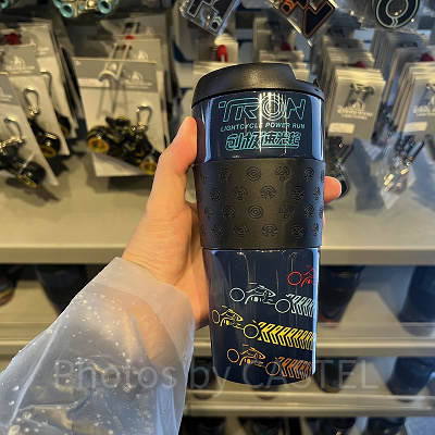 上海ディズニートロングッズ:ライトサイクルバトルのドリンクボトル