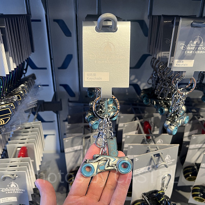 上海ディズニートロングッズ:リング付ライトサイクルキーチェーン