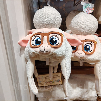上海ディズニーズートピアグッズ：ベルウェザーのファンキャップ