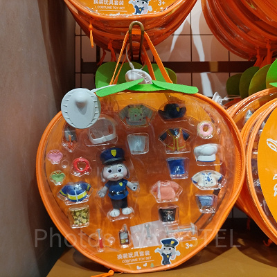 上海ディズニーズートピアグッズ：ジュディ着せ替えおもちゃ
