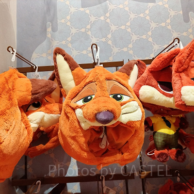 上海ディズニーズートピアグッズ：ニックのファンキャップ