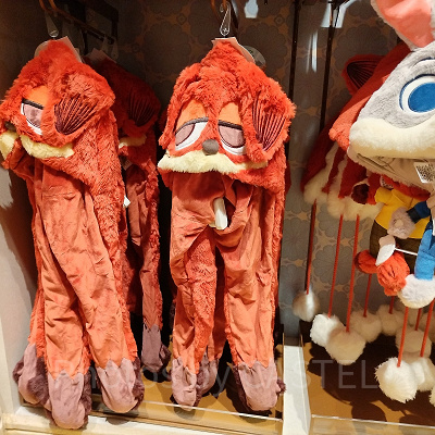 上海ディズニーズートピアグッズ：ニックのファンキャップマフラー