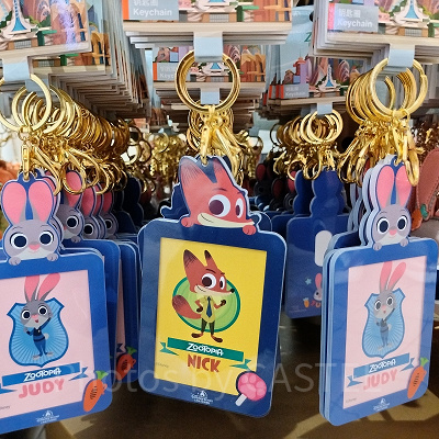 上海ディズニーズートピアグッズ：パスケース（ジュディ・ニック）